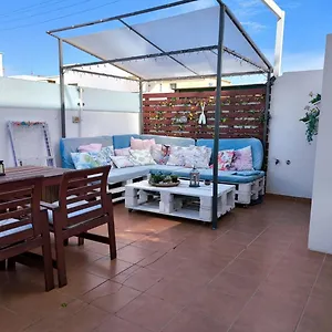 Paradise Near The , Playa Honda (Lanzarote) Spanje